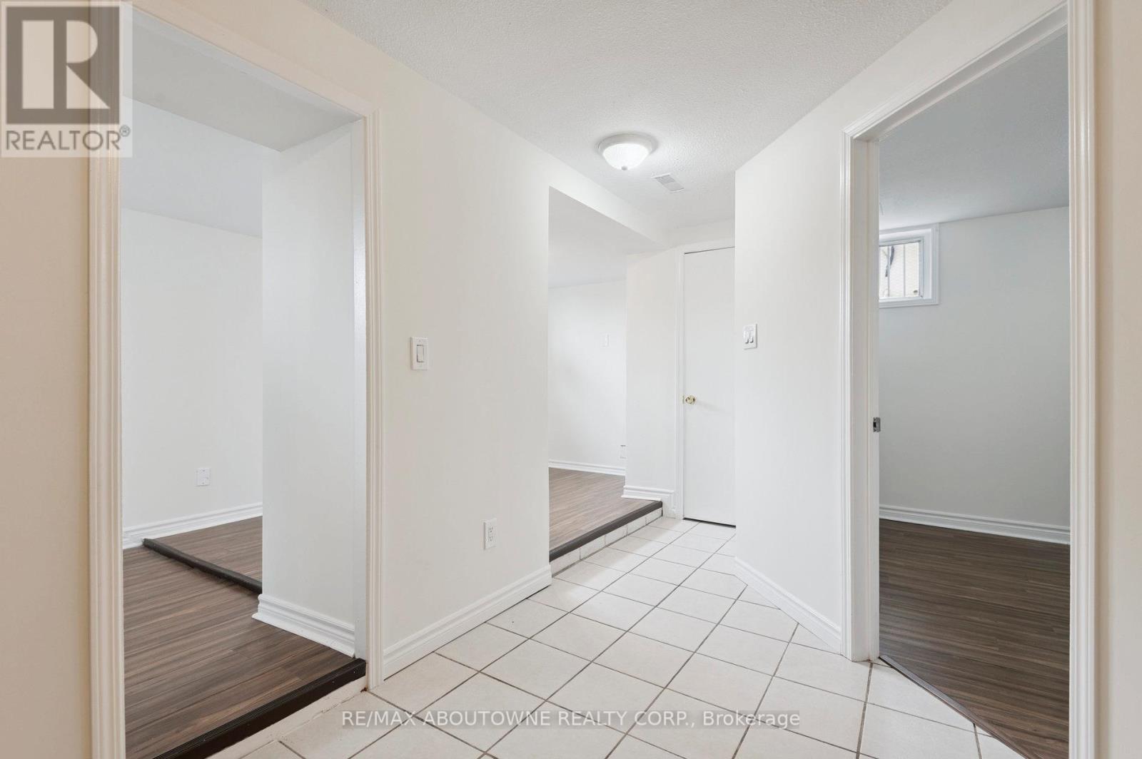 37 Brome Road, Toronto, Ontario  M6L 1T5 - Photo 32 - W12990326