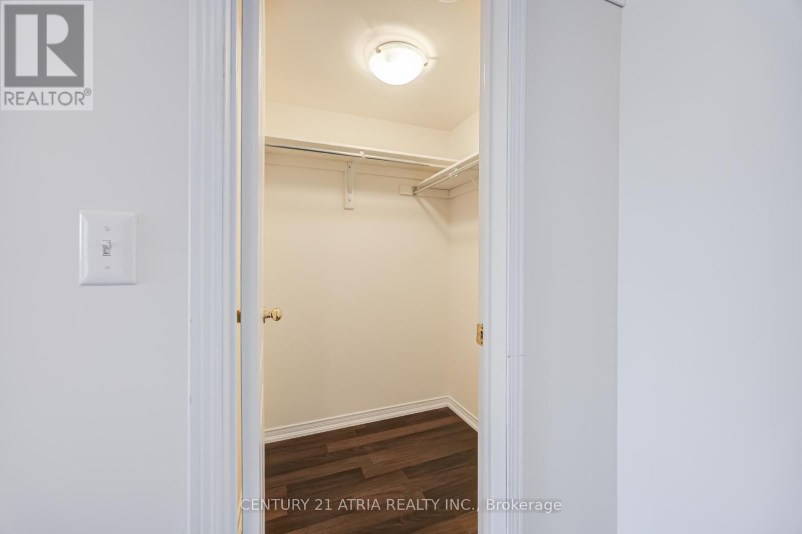 5 - 129 Isaac Devins Boulevard, Toronto, Ontario  M9M 0C4 - Photo 19 - W12990332