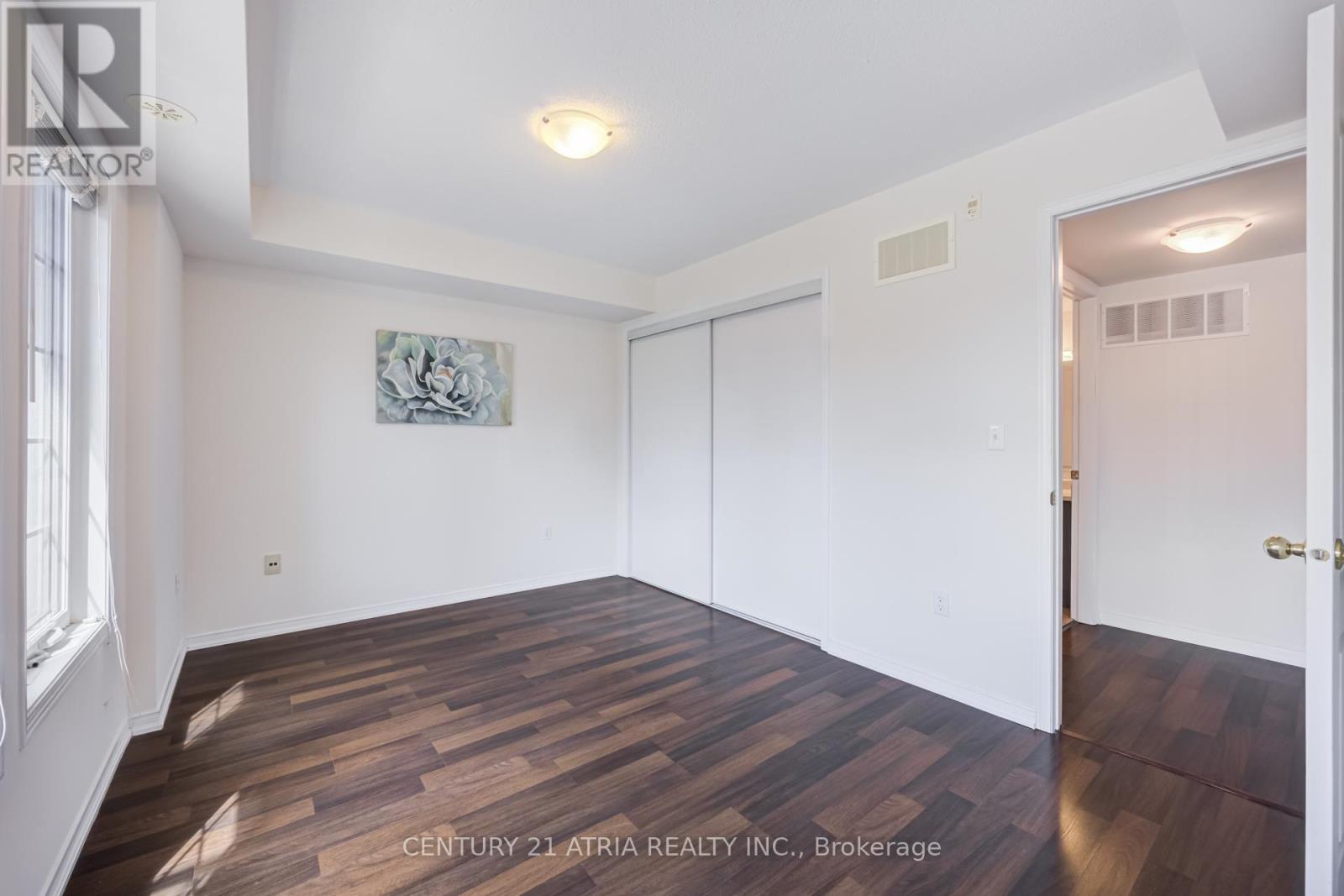 5 - 129 Isaac Devins Boulevard, Toronto, Ontario  M9M 0C4 - Photo 22 - W12990332