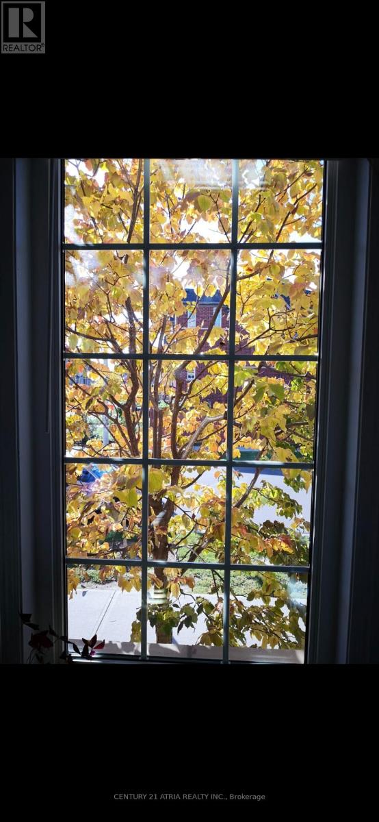 5 - 129 Isaac Devins Boulevard, Toronto, Ontario  M9M 0C4 - Photo 31 - W12990332