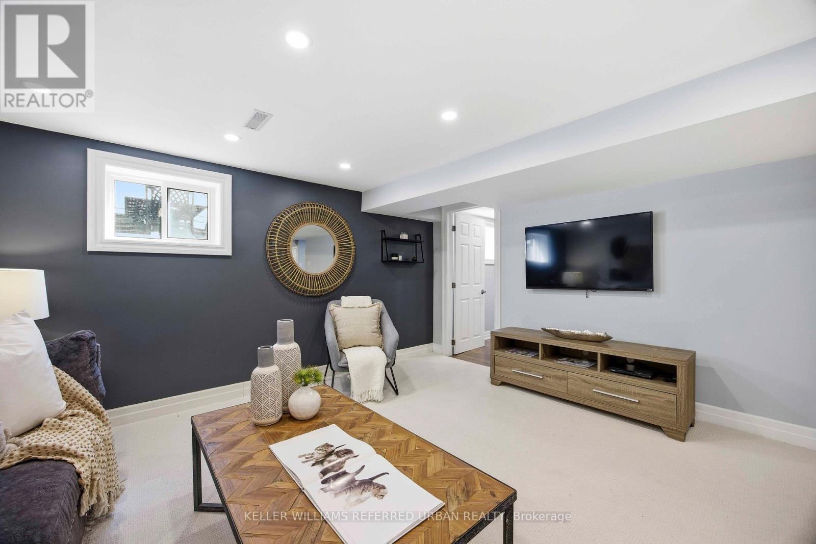 143 Grandravine Drive, Toronto, Ontario  M3J 1B3 - Photo 24 - W12990336