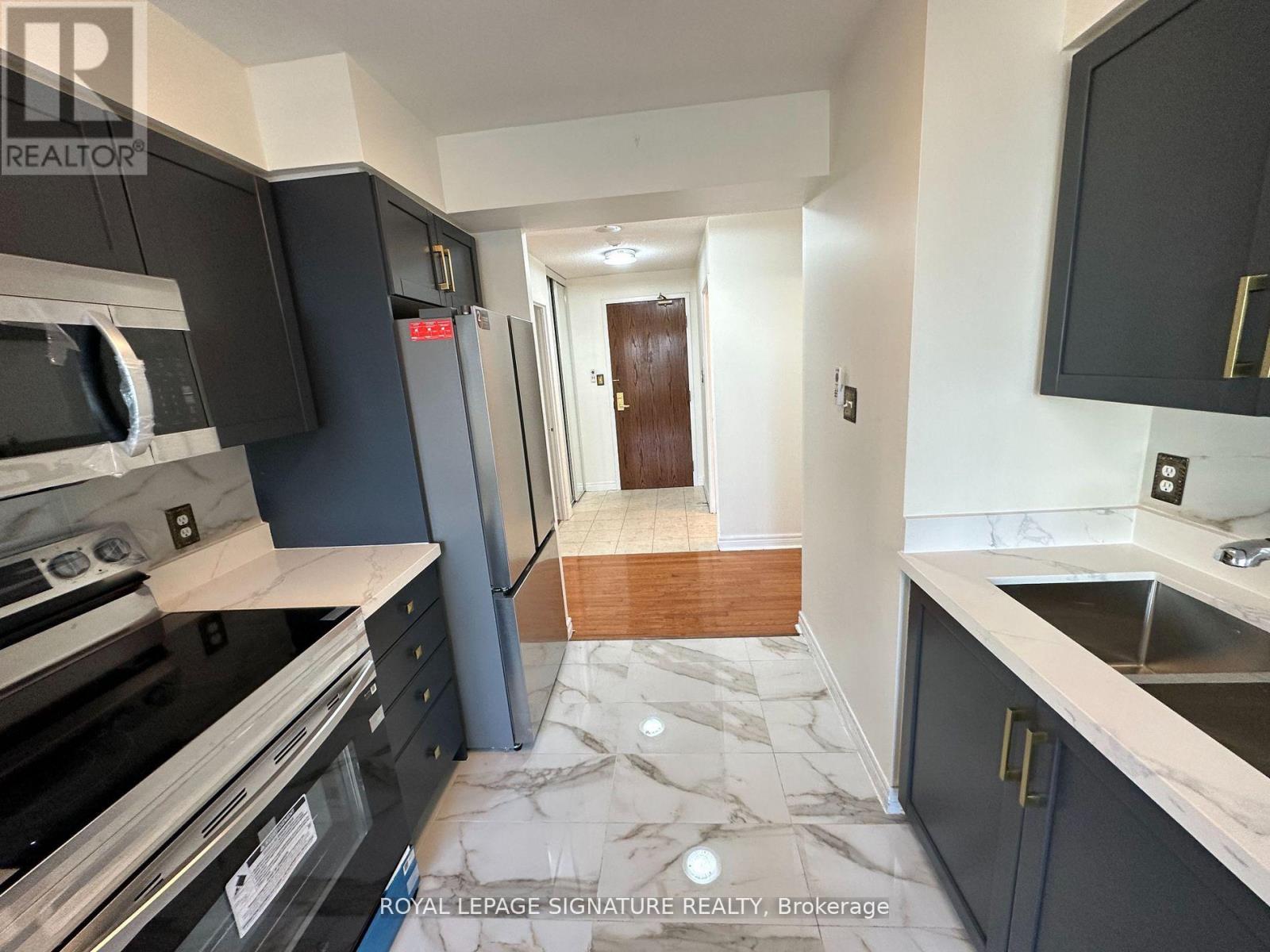 1803 - 156 Enfield Place, Mississauga, Ontario  L5B 4L8 - Photo 11 - W12990344