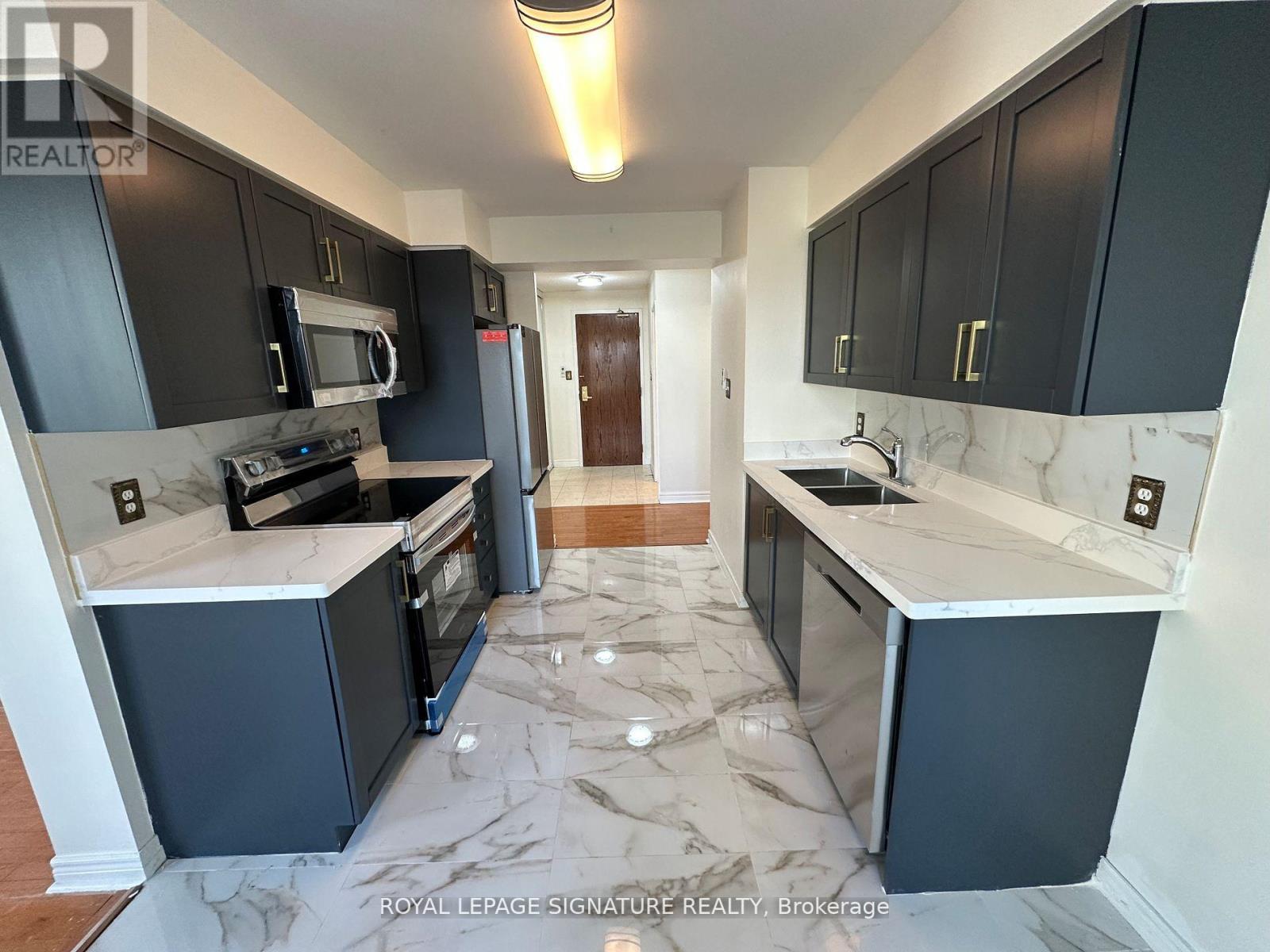 1803 - 156 Enfield Place, Mississauga, Ontario  L5B 4L8 - Photo 12 - W12990344