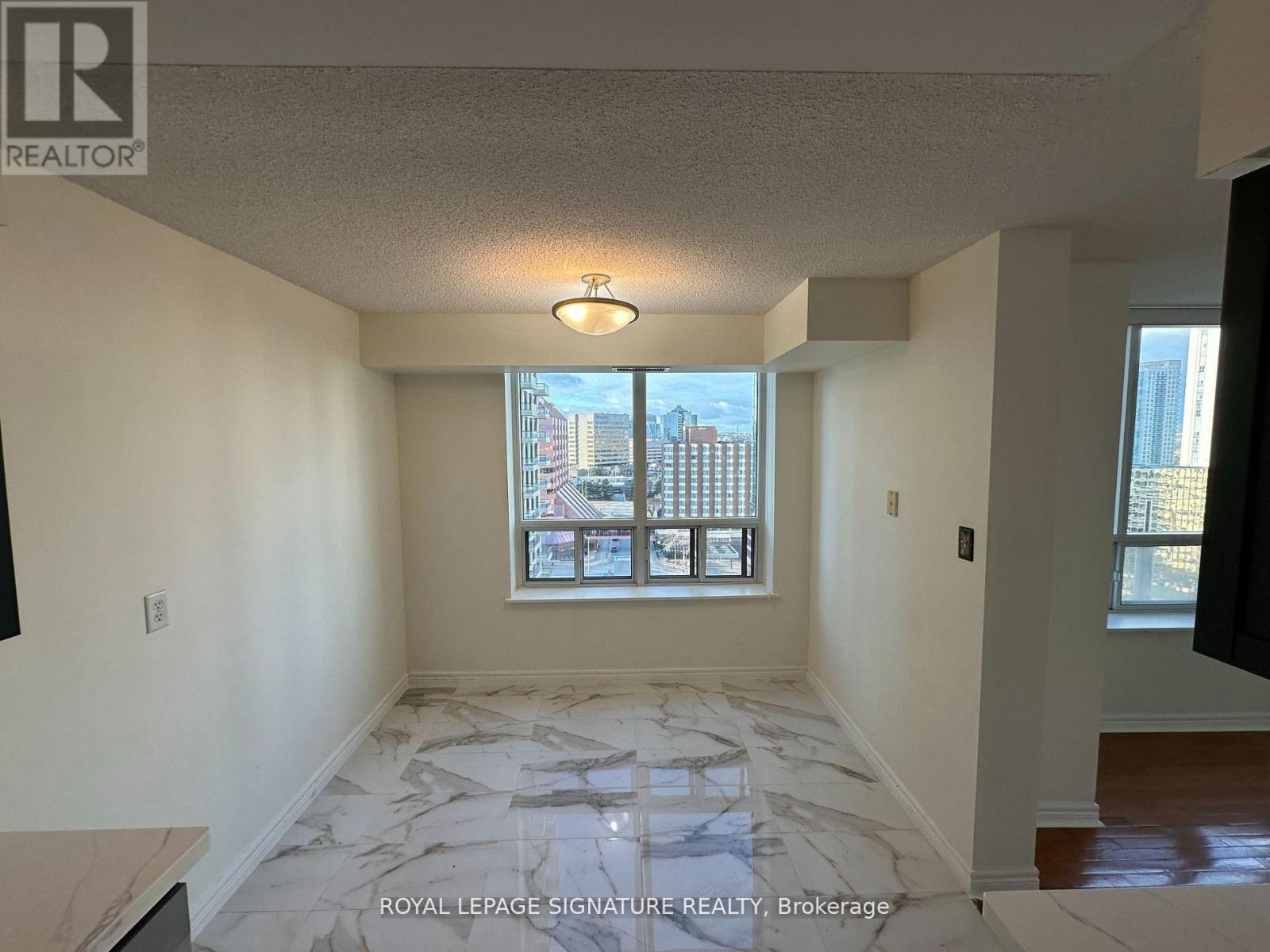 1803 - 156 Enfield Place, Mississauga, Ontario  L5B 4L8 - Photo 15 - W12990344