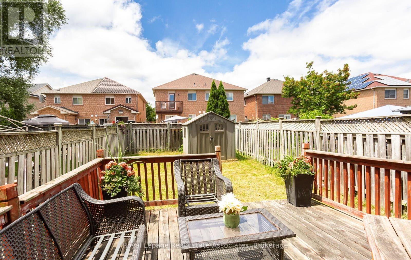 Upper - 116 Lake Louise Drive, Brampton, Ontario  L6X 4Z8 - Photo 19 - W12990390