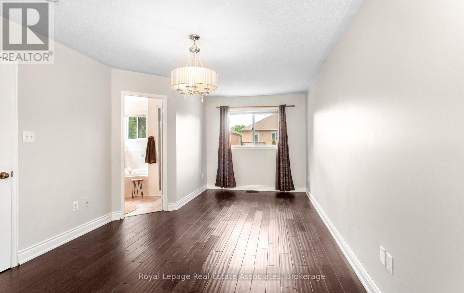 Upper - 116 Lake Louise Drive, Brampton, Ontario  L6X 4Z8 - Photo 9 - W12990390