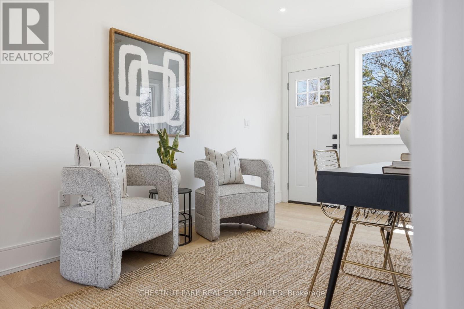 86 Edgecroft Road, Toronto, Ontario  M8Z 2C3 - Photo 18 - W12990396