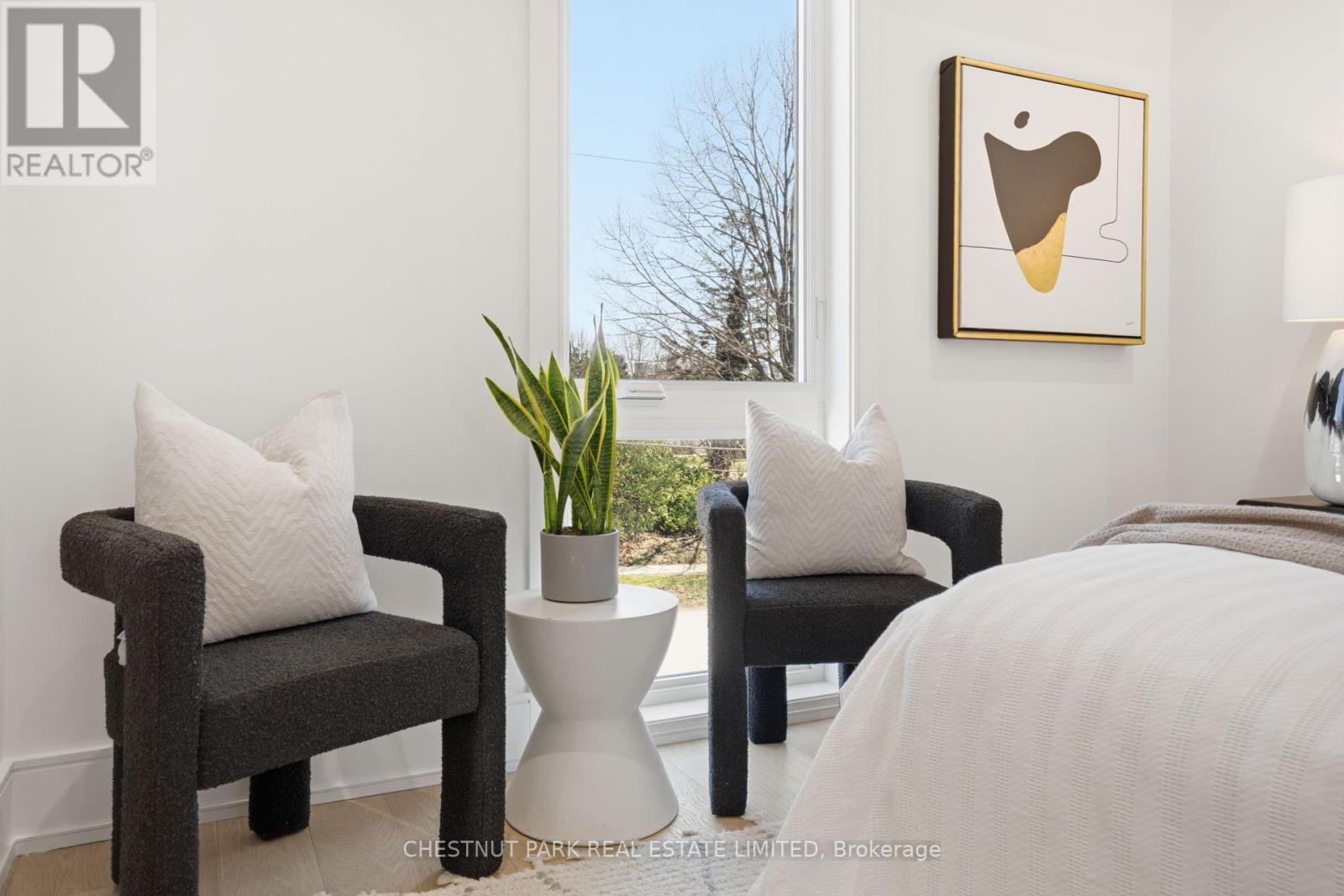 86 Edgecroft Road, Toronto, Ontario  M8Z 2C3 - Photo 28 - W12990396