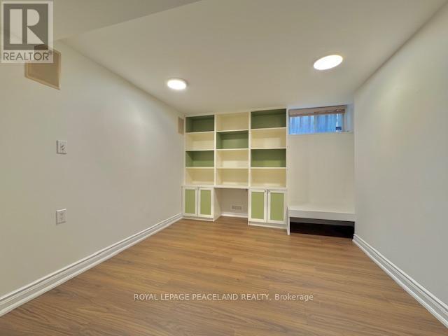 5439 Planters Wood Court, Mississauga, Ontario  L5M 5V6 - Photo 26 - W12990424