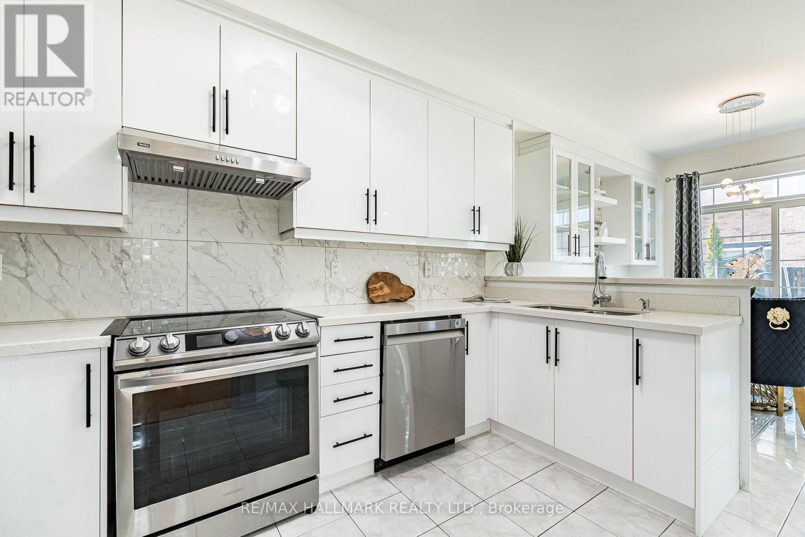 4 Callalily Road, Brampton, Ontario  L7A 0M1 - Photo 16 - W12990466