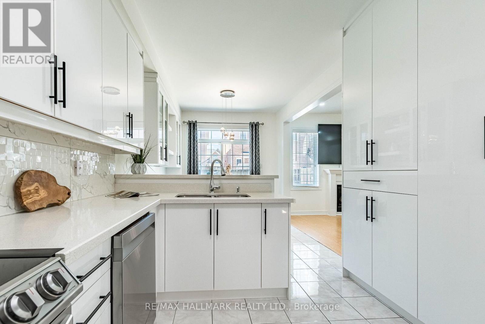 4 Callalily Road, Brampton, Ontario  L7A 0M1 - Photo 17 - W12990466