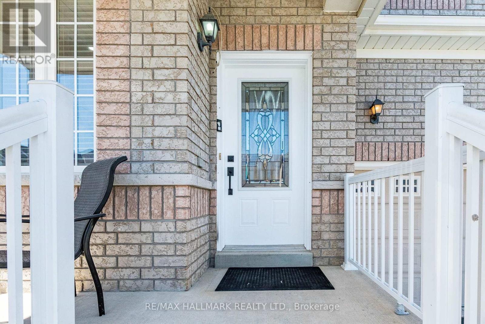4 Callalily Road, Brampton, Ontario  L7A 0M1 - Photo 3 - W12990466