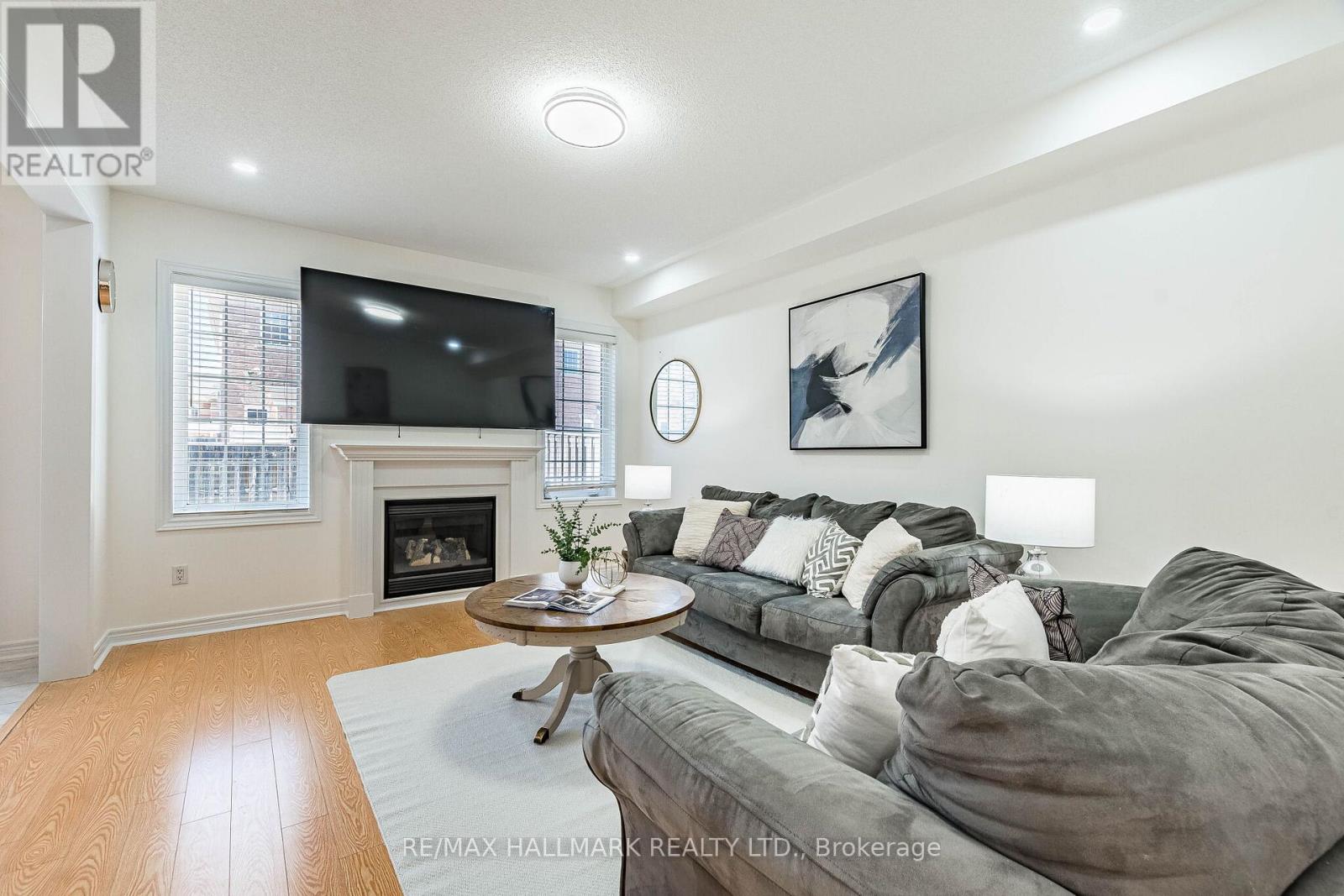 4 Callalily Road, Brampton, Ontario  L7A 0M1 - Photo 9 - W12990466