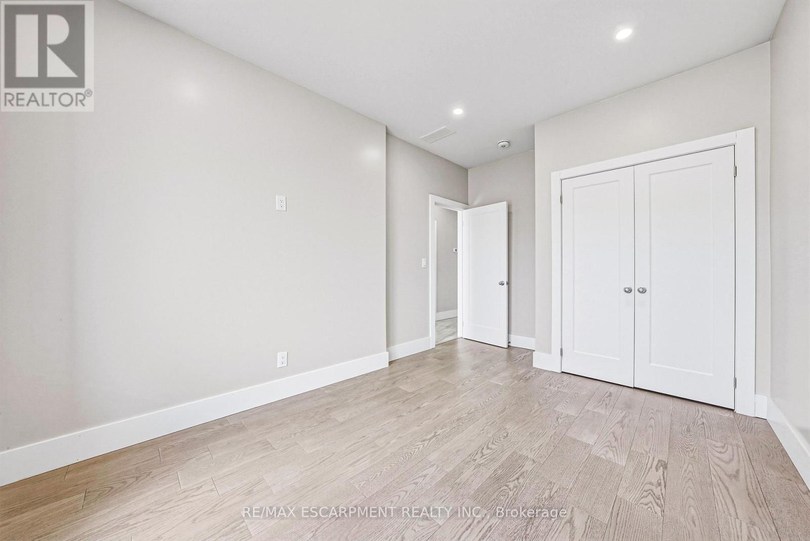 68 Vansitmart Avenue N, Hamilton, Ontario  L8H 3A5 - Photo 26 - X12990228