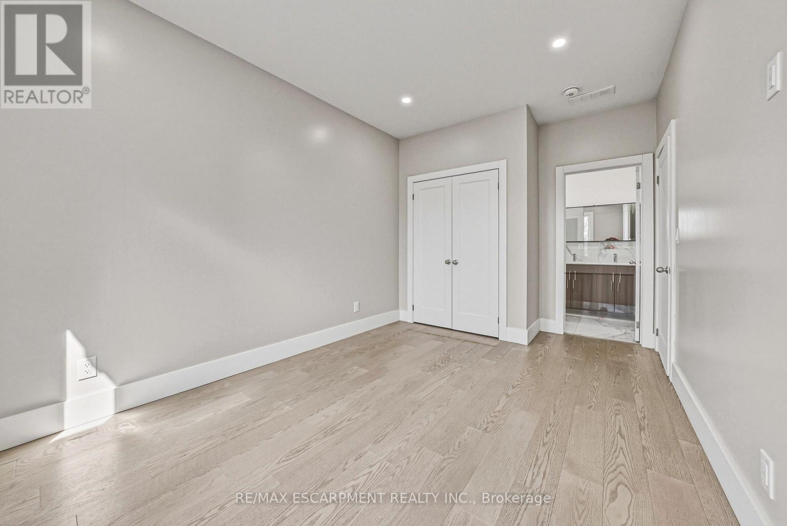 68 Vansitmart Avenue N, Hamilton, Ontario  L8H 3A5 - Photo 29 - X12990228