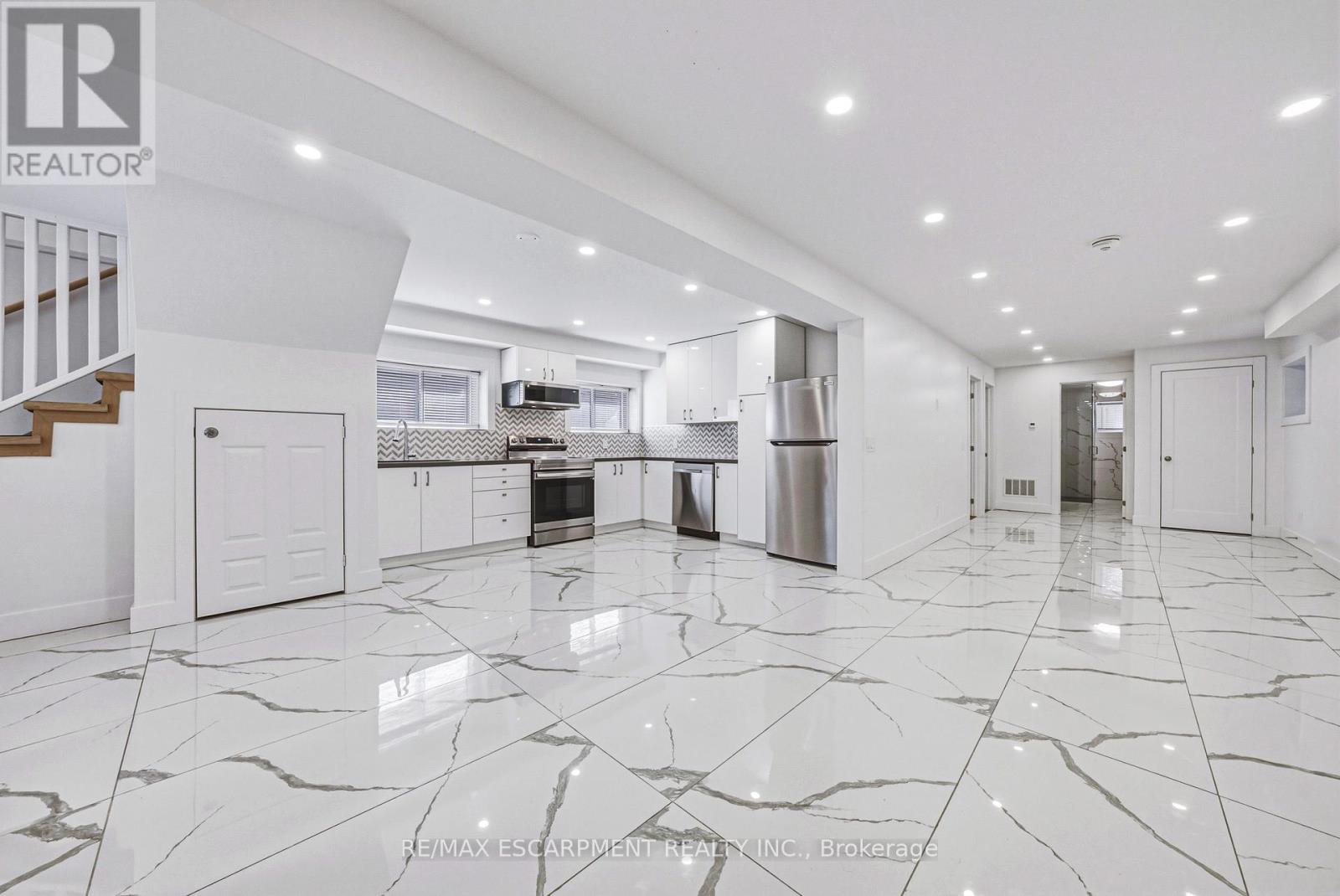 68 Vansitmart Avenue N, Hamilton, Ontario  L8H 3A5 - Photo 32 - X12990228