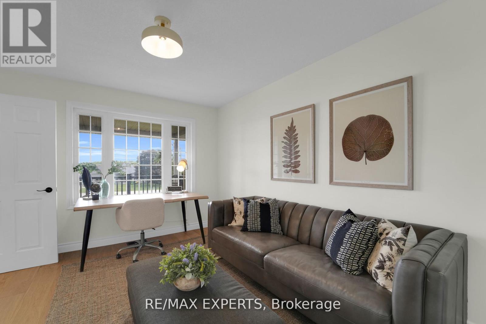 46 Scenic Drive, Mapleton, Ontario  N0G 1P0 - Photo 11 - X12990324