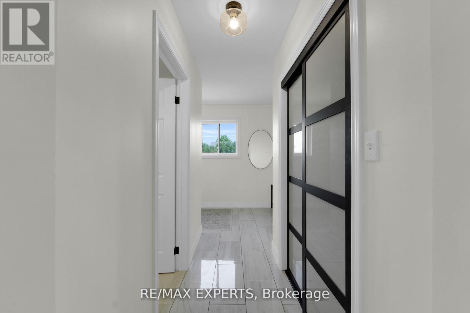 46 Scenic Drive, Mapleton, Ontario  N0G 1P0 - Photo 26 - X12990324