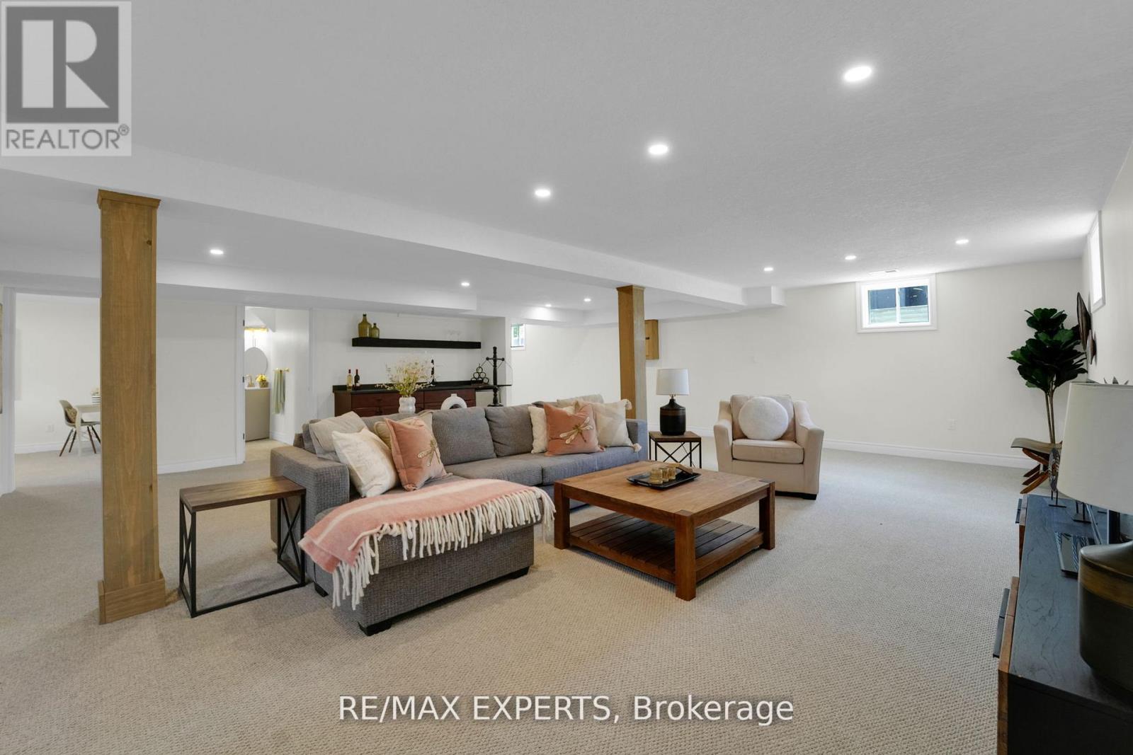 46 Scenic Drive, Mapleton, Ontario  N0G 1P0 - Photo 43 - X12990324