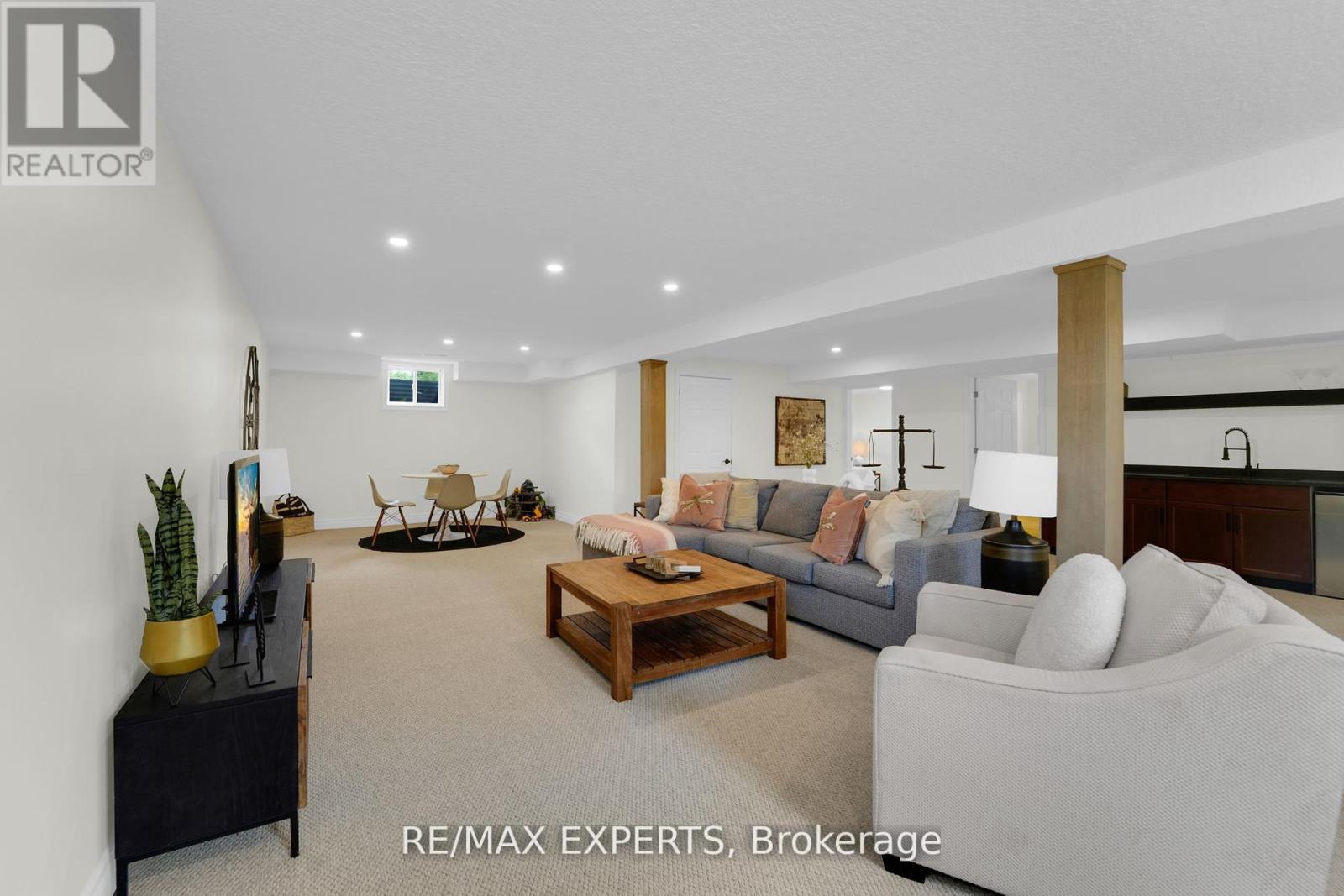 46 Scenic Drive, Mapleton, Ontario  N0G 1P0 - Photo 44 - X12990324