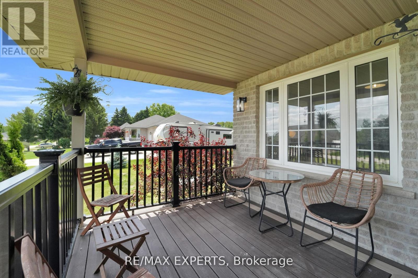 46 Scenic Drive, Mapleton, Ontario  N0G 1P0 - Photo 5 - X12990324