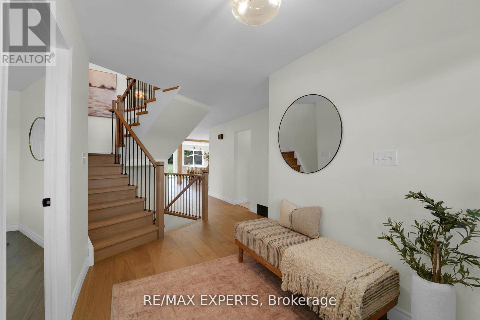 46 Scenic Drive, Mapleton, Ontario  N0G 1P0 - Photo 9 - X12990324