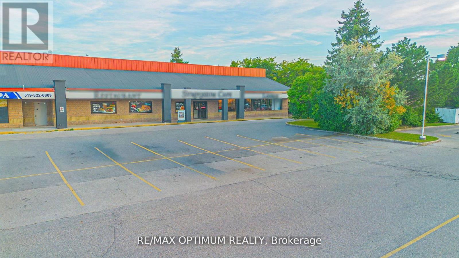 304 Stone Road W, Guelph, Ontario  N1G 3C4 - Photo 2 - X12990422