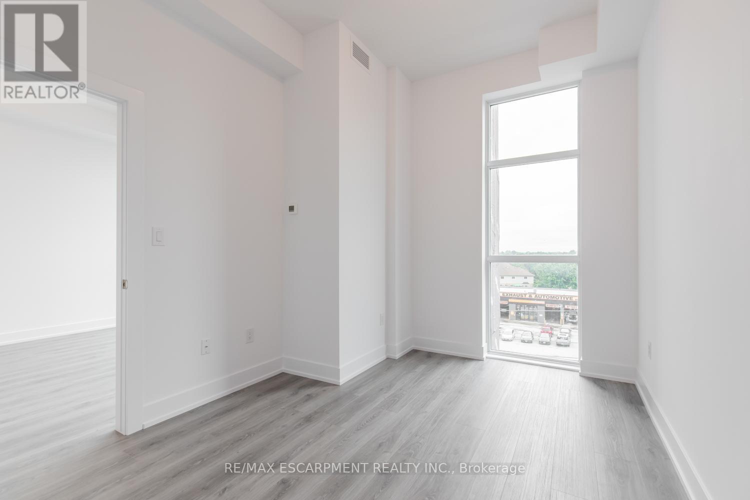 504 - 460 Dundas Street, Hamilton, Ontario  L8B 2A5 - Photo 16 - X12990470