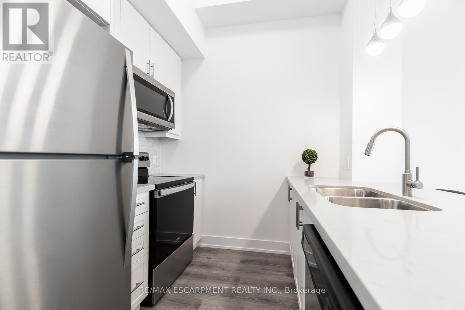 504 - 460 Dundas Street, Hamilton, Ontario  L8B 2A5 - Photo 7 - X12990470