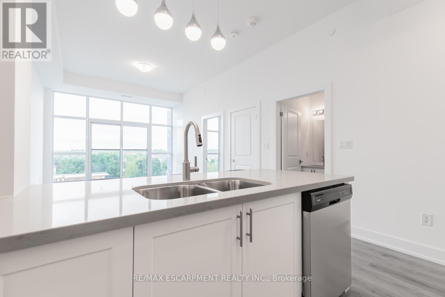 504 - 460 Dundas Street, Hamilton, Ontario  L8B 2A5 - Photo 8 - X12990470