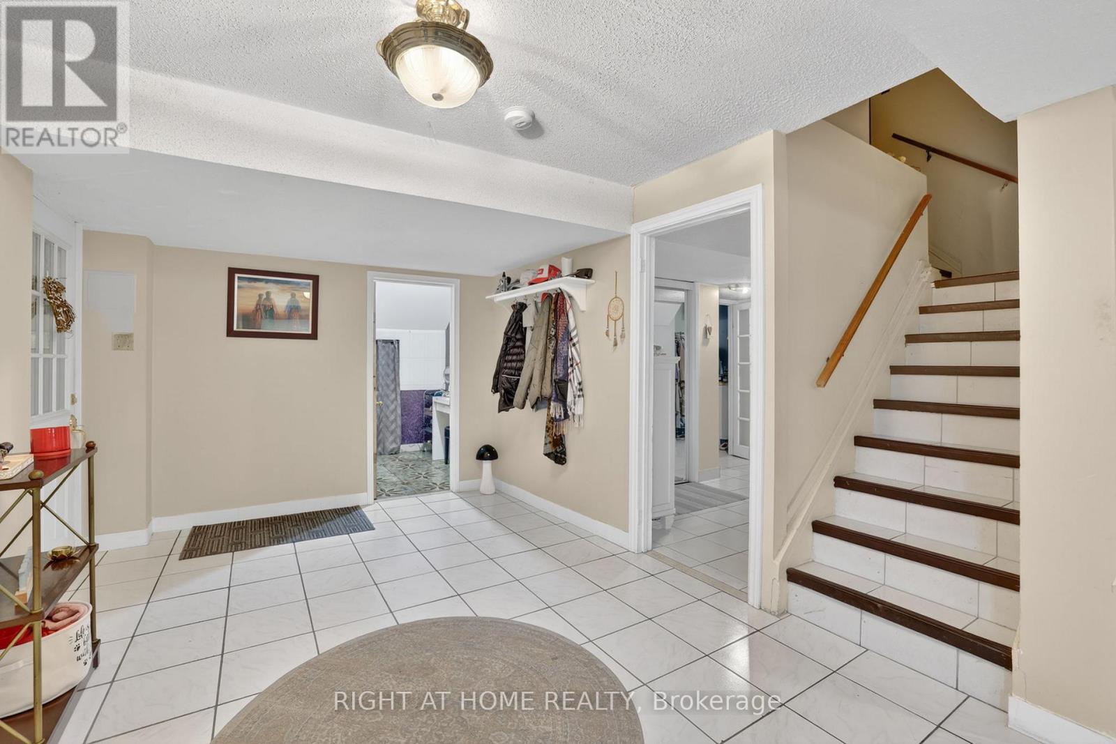 56 Birch Avenue, Richmond Hill (South Richvale), Ontario  L4C 6C6 - Photo 19 - N12982504