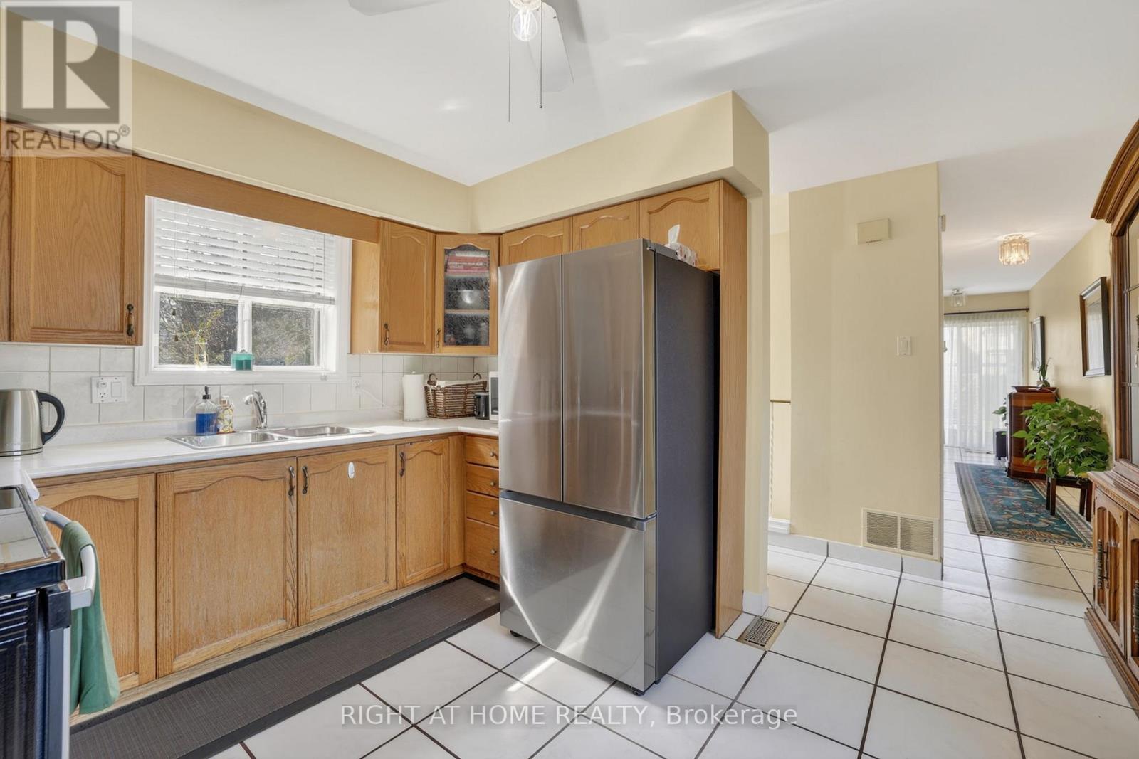 56 Birch Avenue, Richmond Hill (South Richvale), Ontario  L4C 6C6 - Photo 25 - N12982504