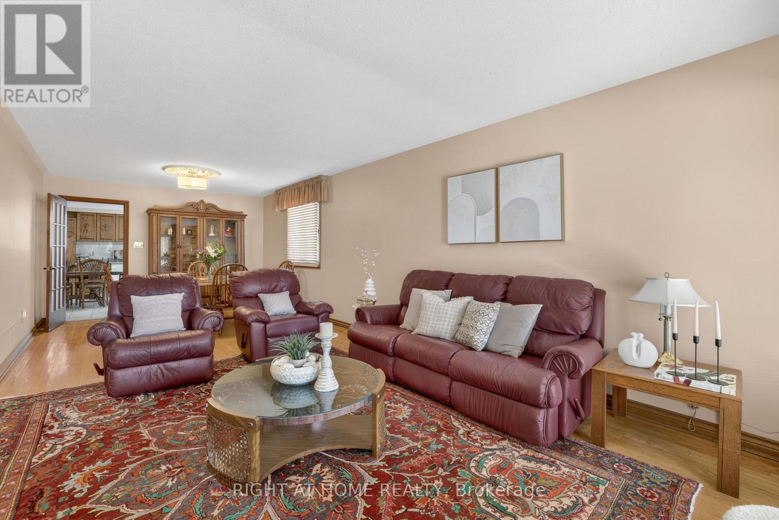 56 Birch Avenue, Richmond Hill (South Richvale), Ontario  L4C 6C6 - Photo 7 - N12982504