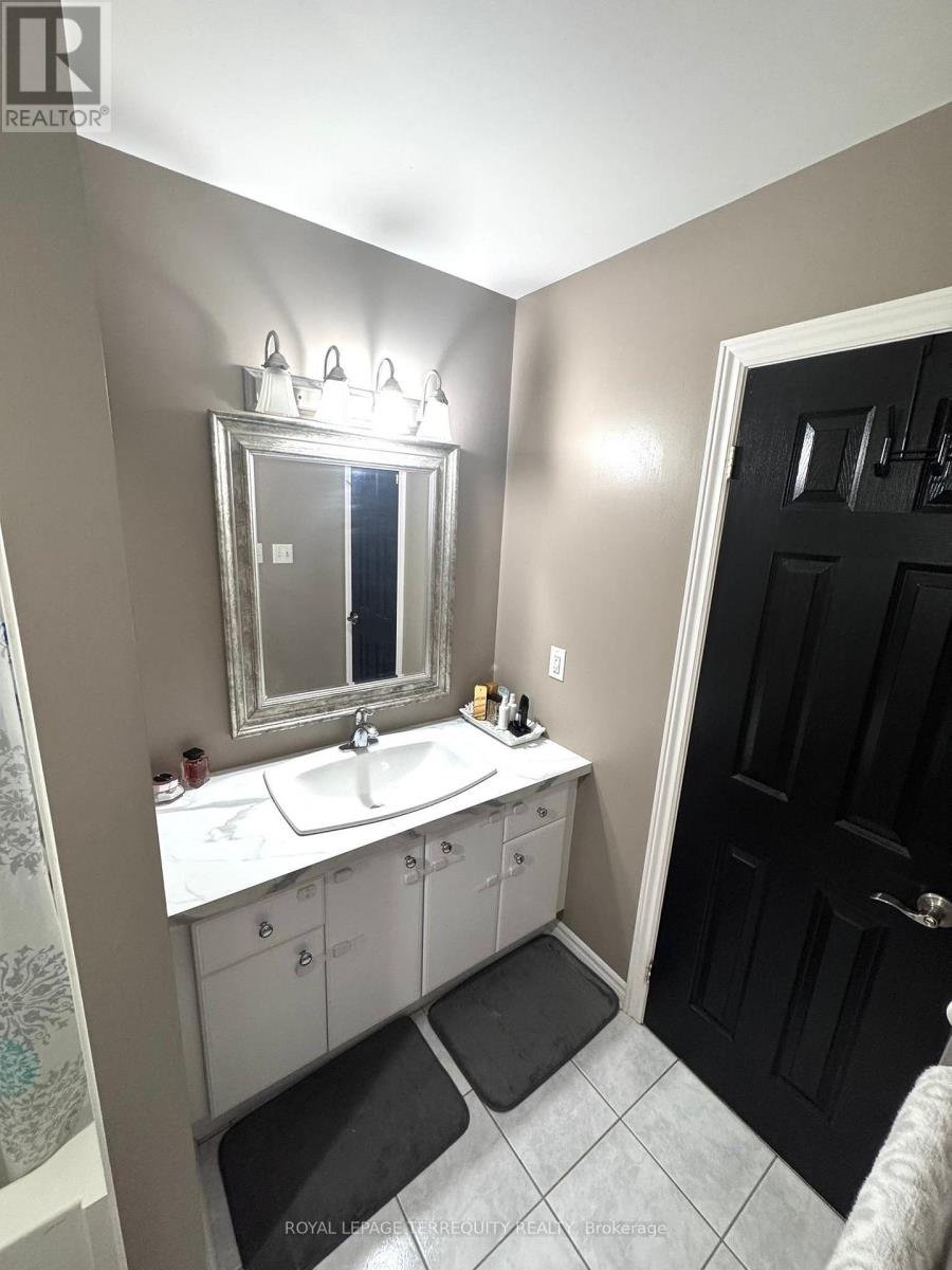 25 Jagges Drive, Barrie (Edgehill Drive), Ontario  L4N 0W9 - Photo 27 - S12990296