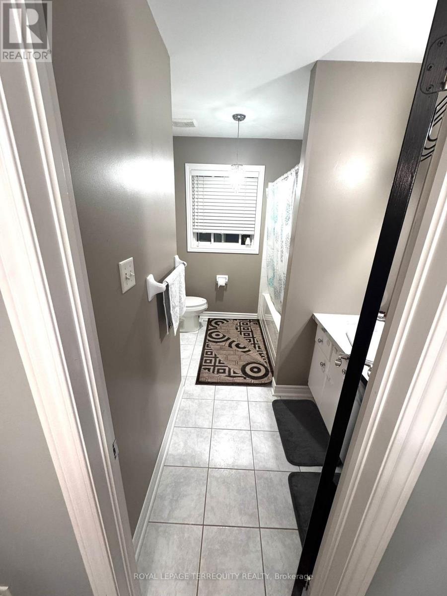 25 Jagges Drive, Barrie (Edgehill Drive), Ontario  L4N 0W9 - Photo 28 - S12990296