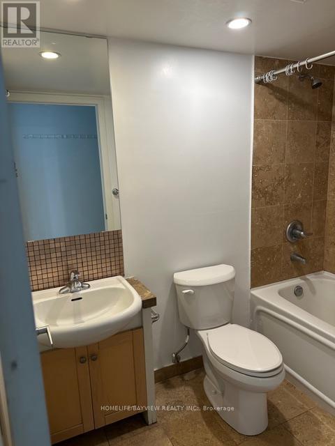 701 - 208 Queens Quay W, Toronto, Ontario  M5J 2Y5 - Photo 5 - C12968766