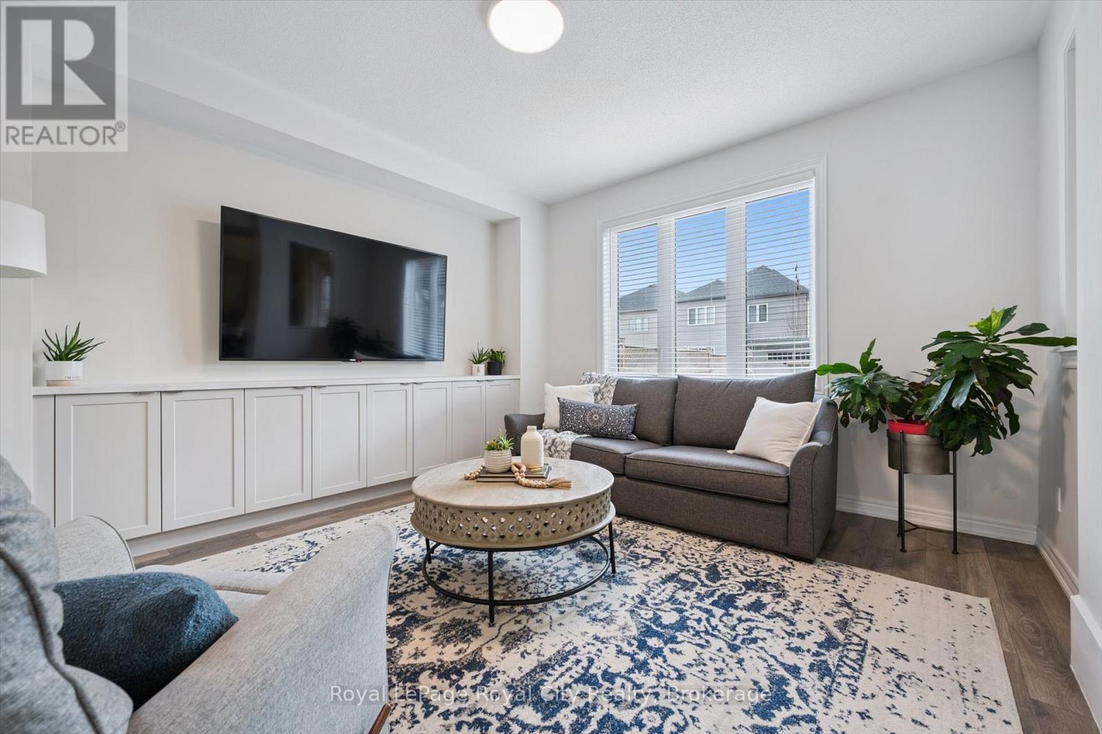 98 Kay Crescent, Centre Wellington, Ontario  N1M 0G2 - Photo 12 - X12990536