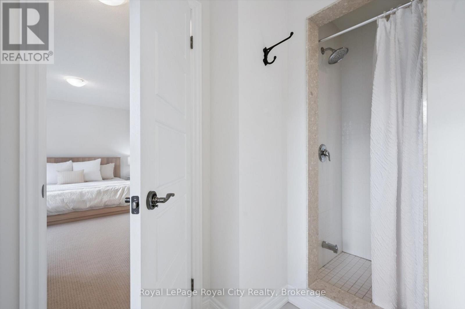 98 Kay Crescent, Centre Wellington, Ontario  N1M 0G2 - Photo 29 - X12990536