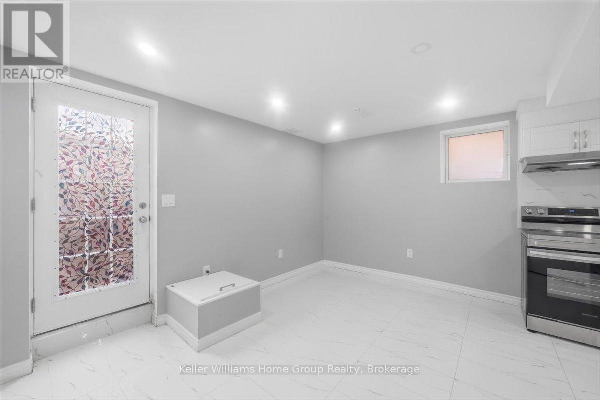 Lower - 24 Baintree Way, Cambridge, Ontario  N1T 2H3 - Photo 5 - X12990590