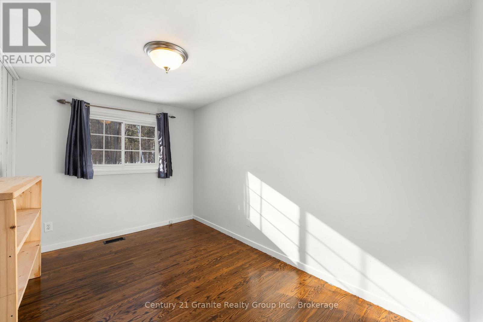 37 Mckay Street, Minden Hills, Ontario  K0M 2K0 - Photo 20 - X12990628