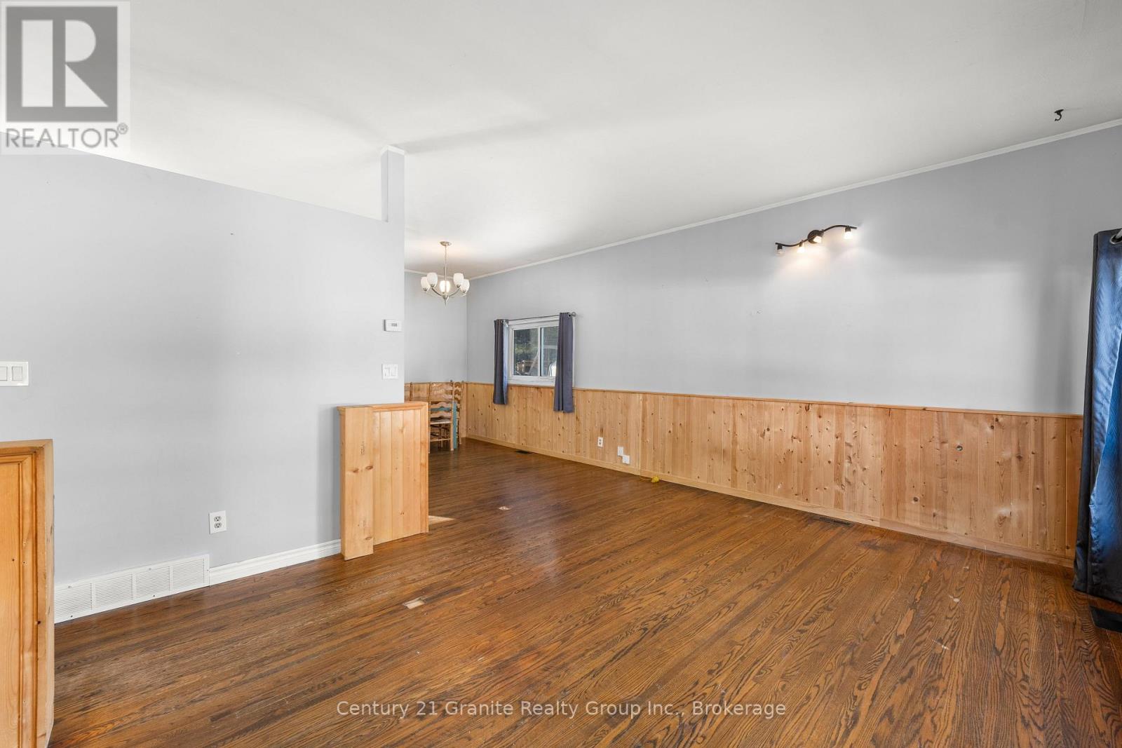 37 Mckay Street, Minden Hills, Ontario  K0M 2K0 - Photo 6 - X12990628