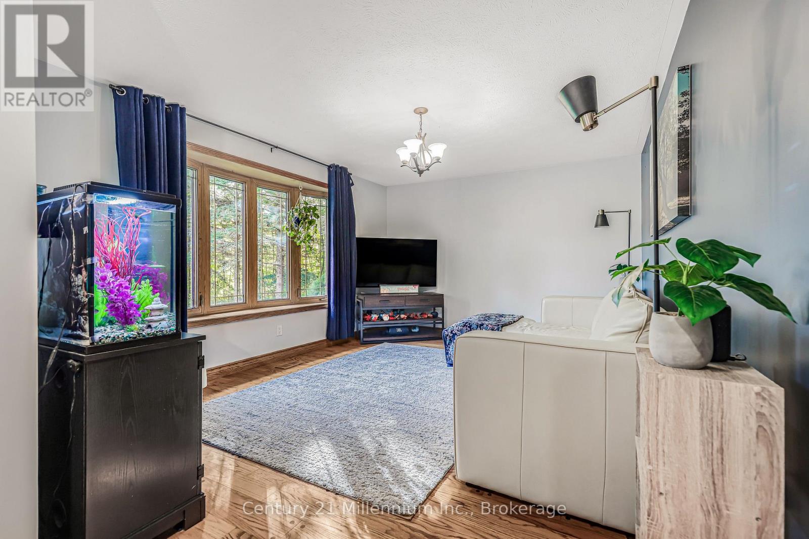 34 Southampton Parkway, South Bruce Peninsula, Ontario  N0H 2G0 - Photo 15 - X12990692