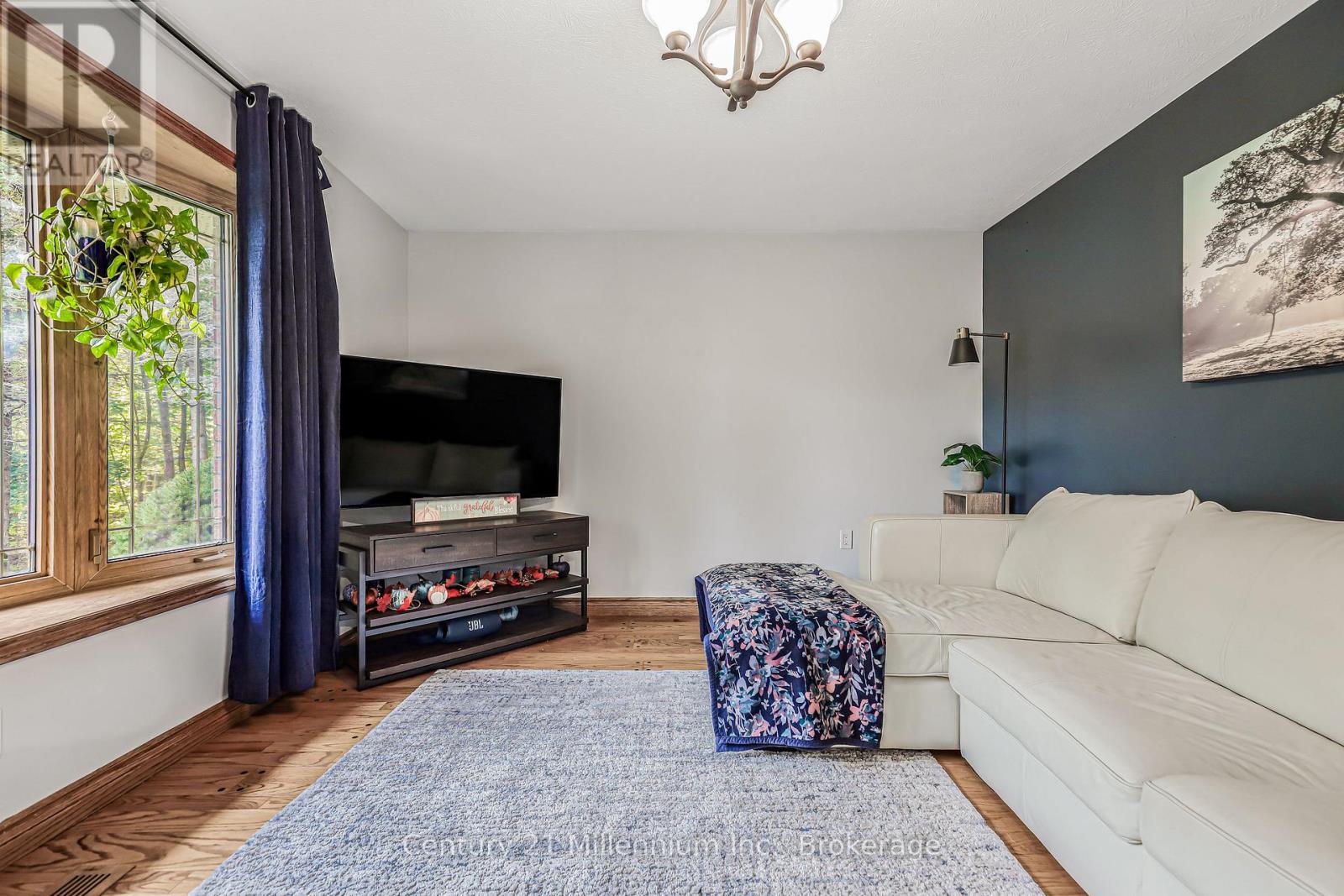 34 Southampton Parkway, South Bruce Peninsula, Ontario  N0H 2G0 - Photo 16 - X12990692