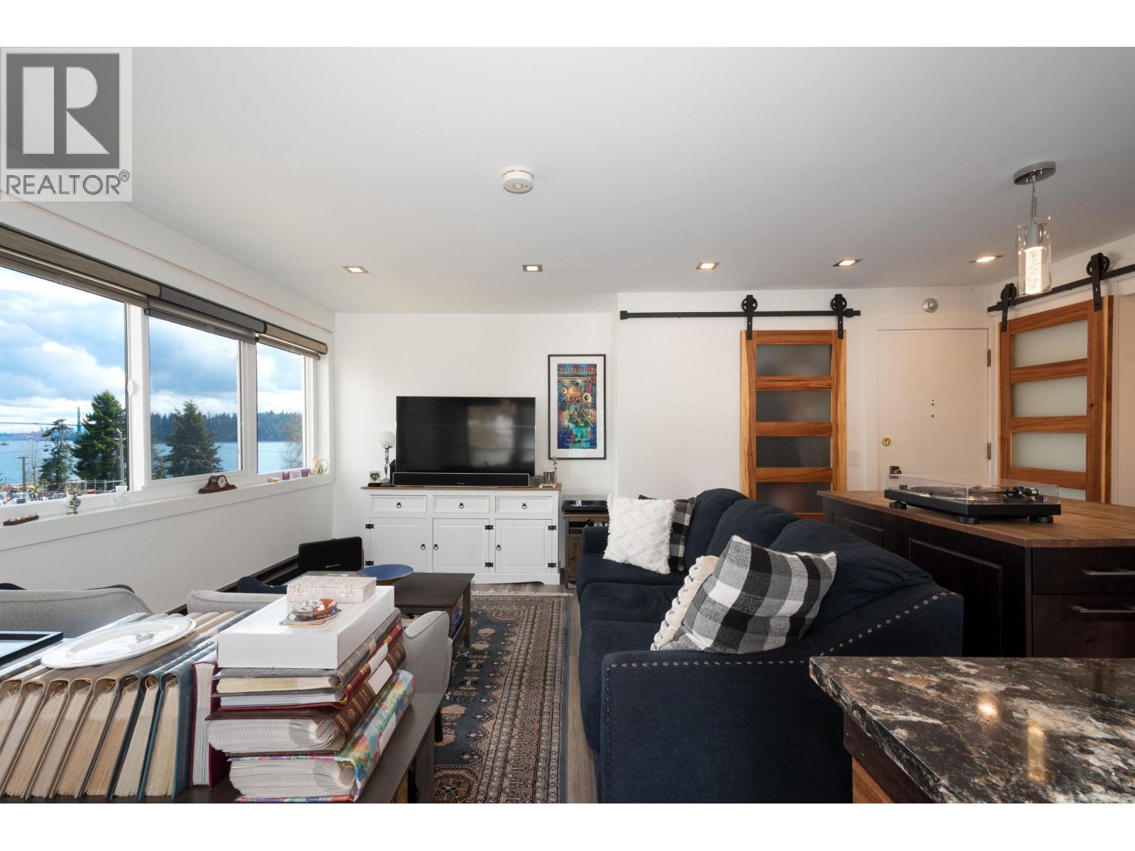 1845 Bellevue Avenue, West Vancouver, British Columbia  V7V 1B2 - Photo 5 - R3110244