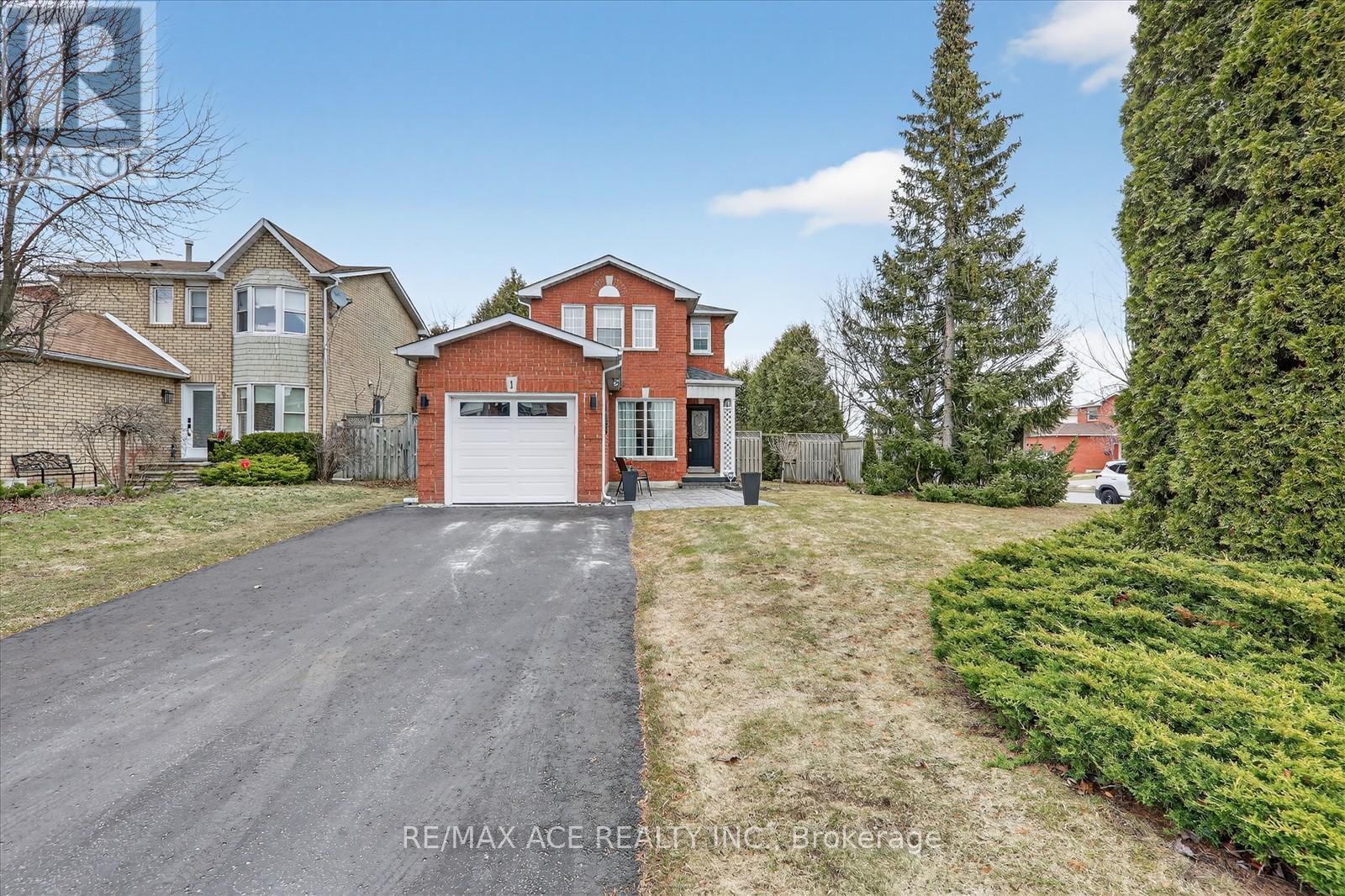 1 Aldcroft Crescent, Clarington, Ontario  L1C 4P2 - Photo 3 - E12924410