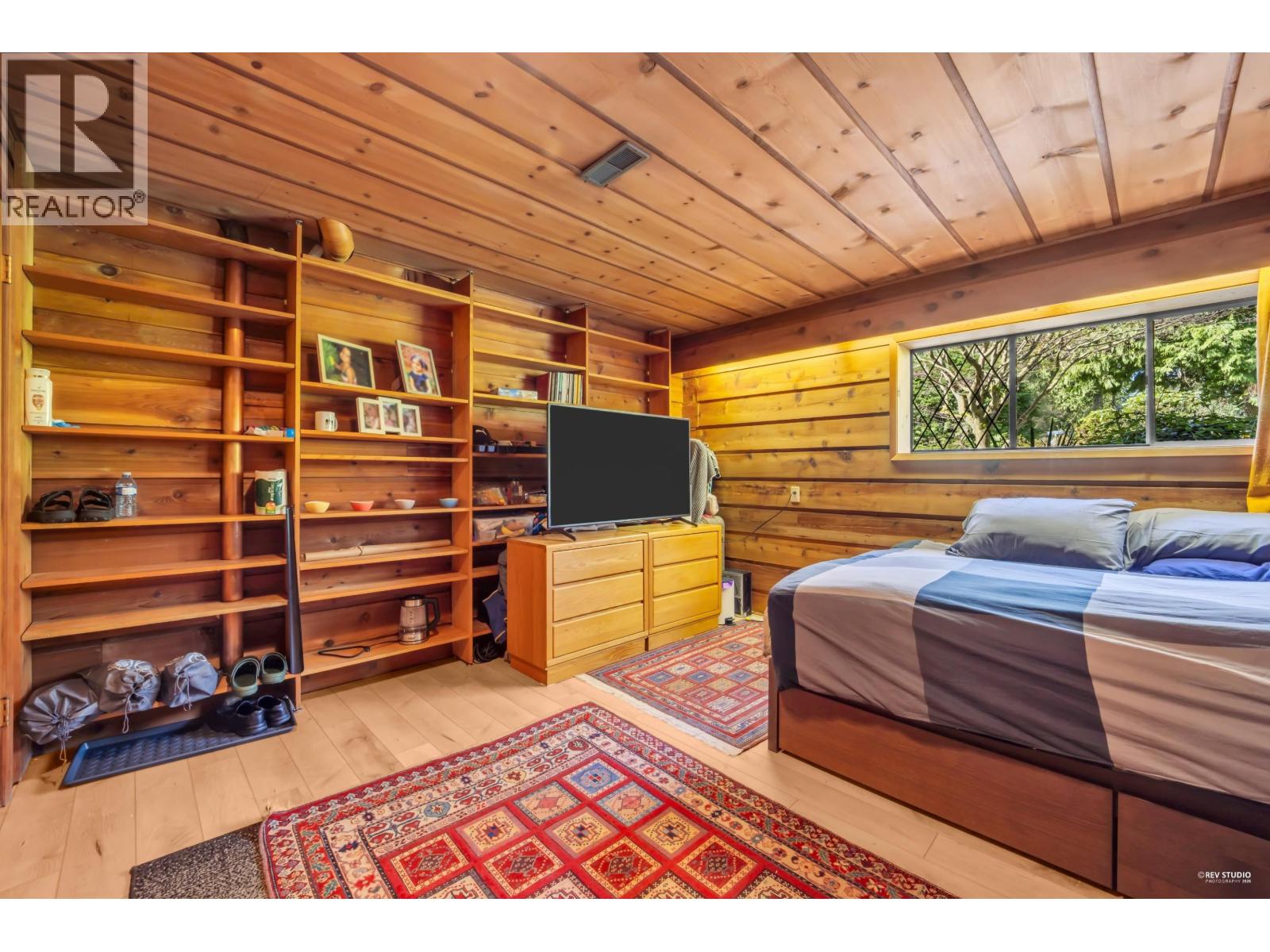 4578 Capilano Road, North Vancouver, British Columbia  V7R 4K3 - Photo 13 - R3110249