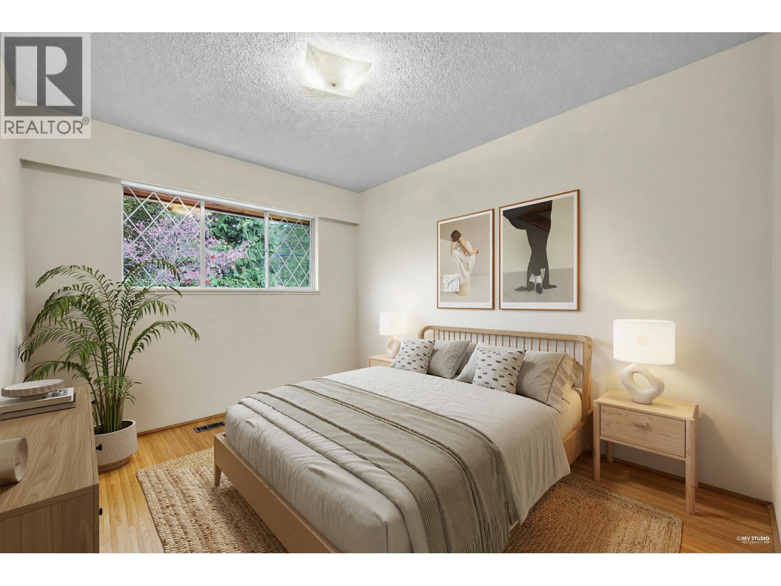 4578 Capilano Road, North Vancouver, British Columbia  V7R 4K3 - Photo 8 - R3110249