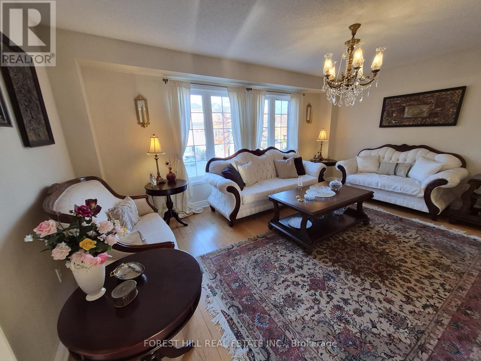 54 Timberview Drive, Vaughan, Ontario  L4J 8M3 - Photo 4 - N12984210