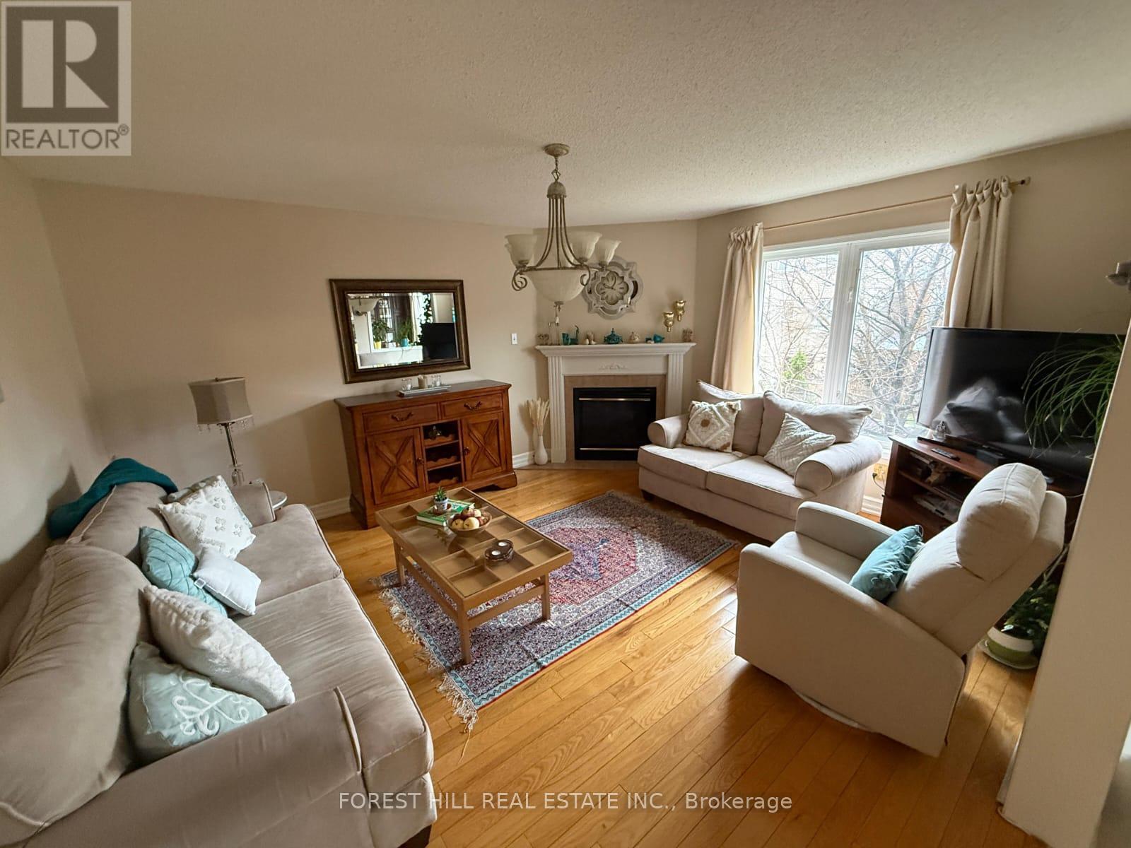 54 Timberview Drive, Vaughan, Ontario  L4J 8M3 - Photo 9 - N12984210