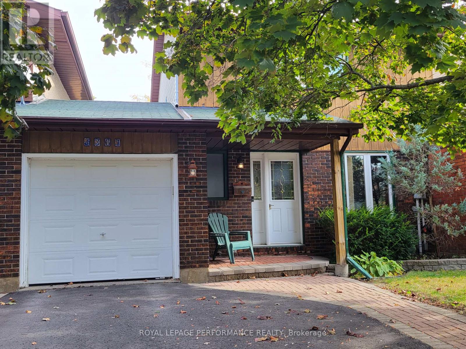 1367 Cedarcroft Crescent, Ottawa, Ontario K1B 5G8 - Photo 27 - X12862704